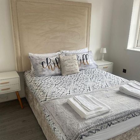 Grays Serviced Apartment Stifford Экстерьер фото