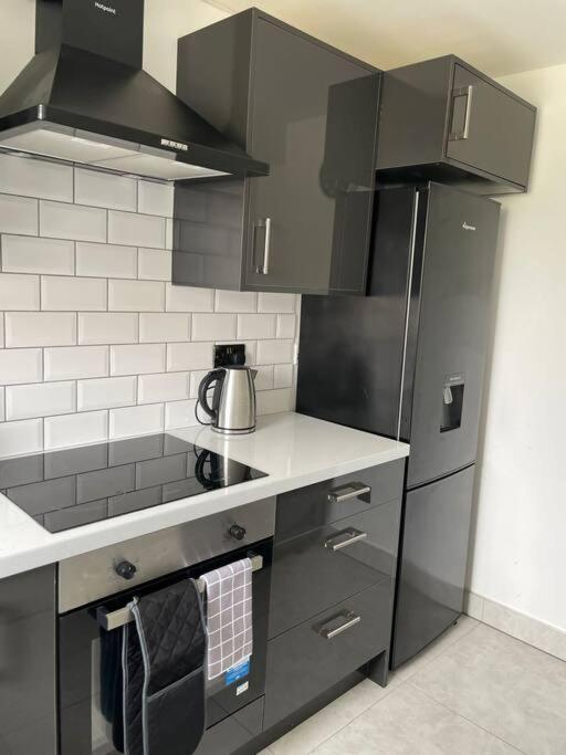 Grays Serviced Apartment Stifford Экстерьер фото