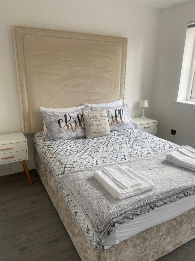 Grays Serviced Apartment Stifford Экстерьер фото