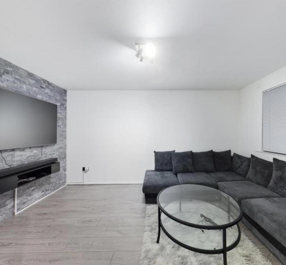 Grays Serviced Apartment Stifford Экстерьер фото